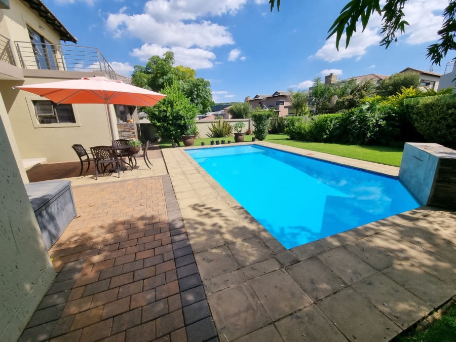 To Let 4 Bedroom Property for Rent in Aspen Hills Gauteng