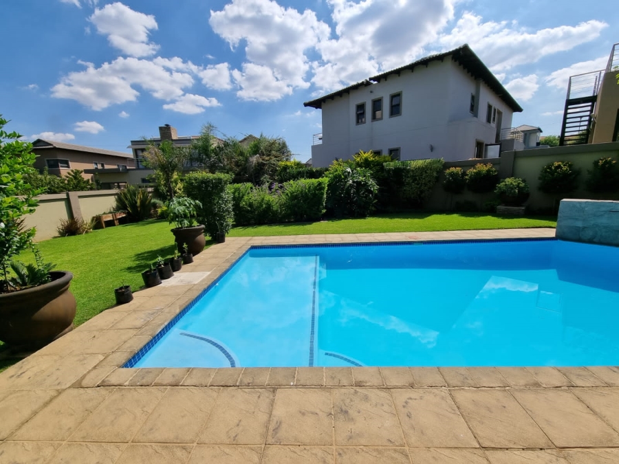 To Let 4 Bedroom Property for Rent in Aspen Hills Gauteng