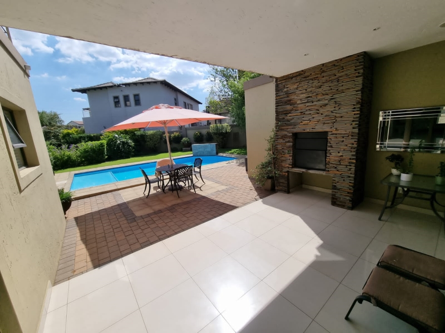To Let 4 Bedroom Property for Rent in Aspen Hills Gauteng