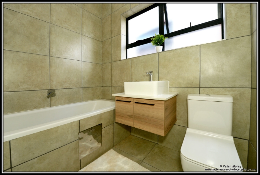 3 Bedroom Property for Sale in Six Fountains Residential Estate Gauteng