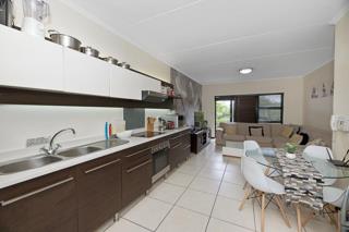 To Let 2 Bedroom Property for Rent in Greenstone Hill Gauteng