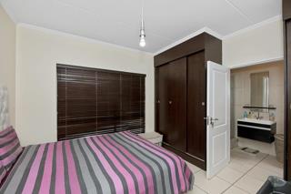 To Let 2 Bedroom Property for Rent in Greenstone Hill Gauteng