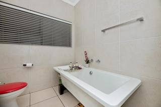 To Let 2 Bedroom Property for Rent in Greenstone Hill Gauteng