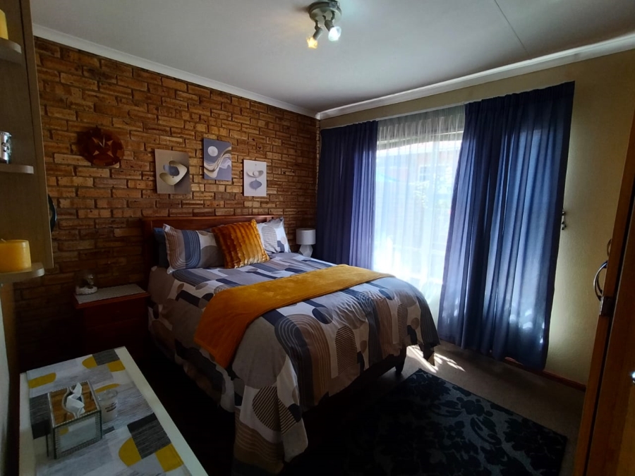 2 Bedroom Property for Sale in Quellerie Park Gauteng