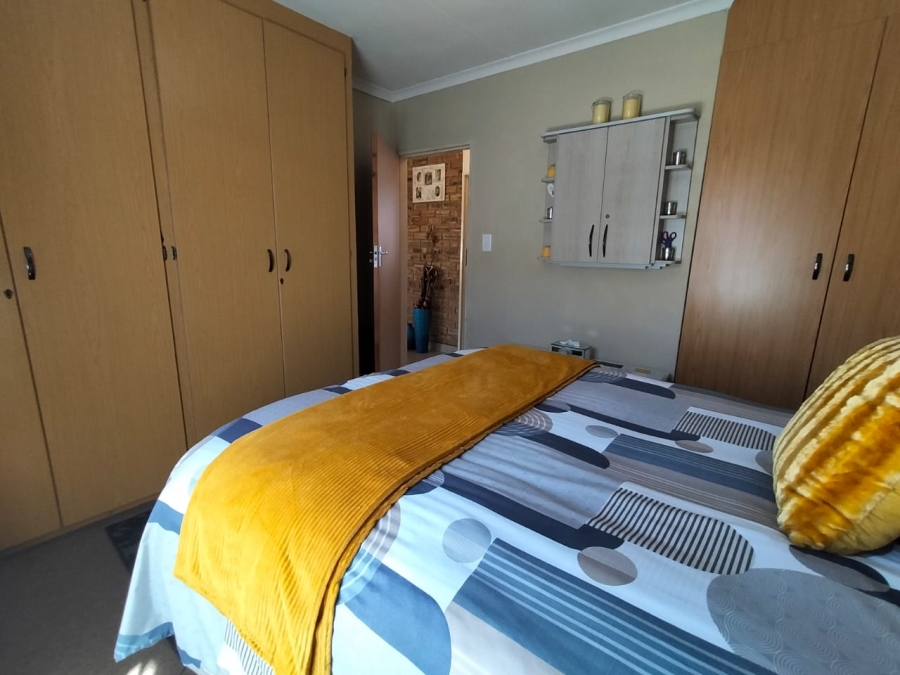 2 Bedroom Property for Sale in Quellerie Park Gauteng