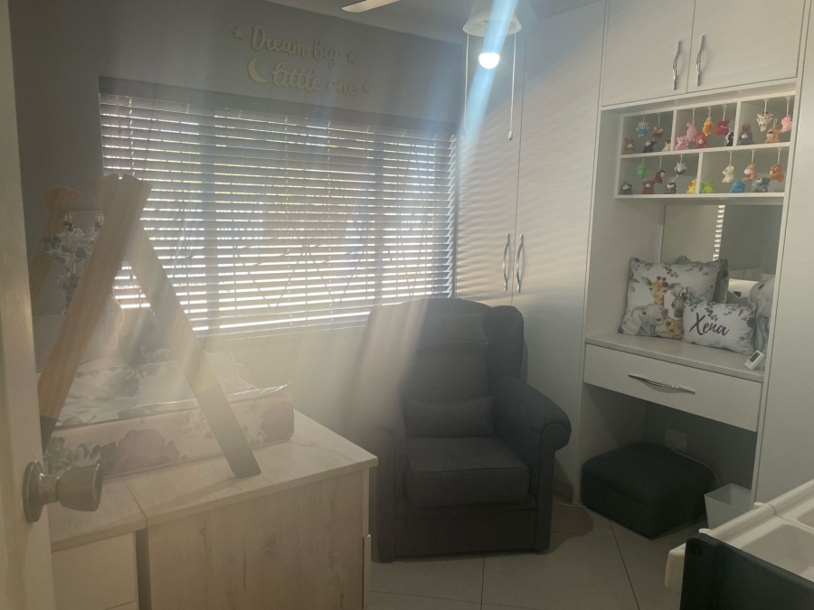 4 Bedroom Property for Sale in Witpoortjie Gauteng