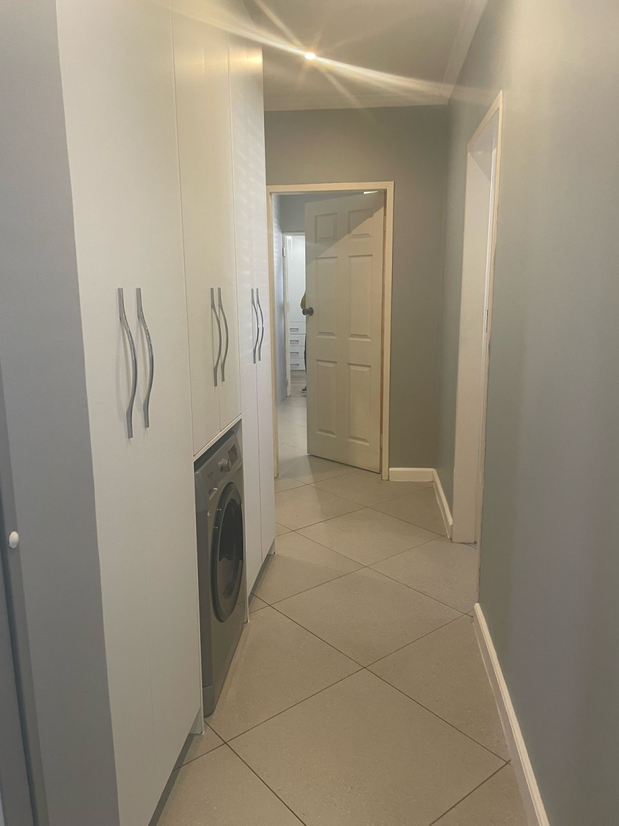 4 Bedroom Property for Sale in Witpoortjie Gauteng