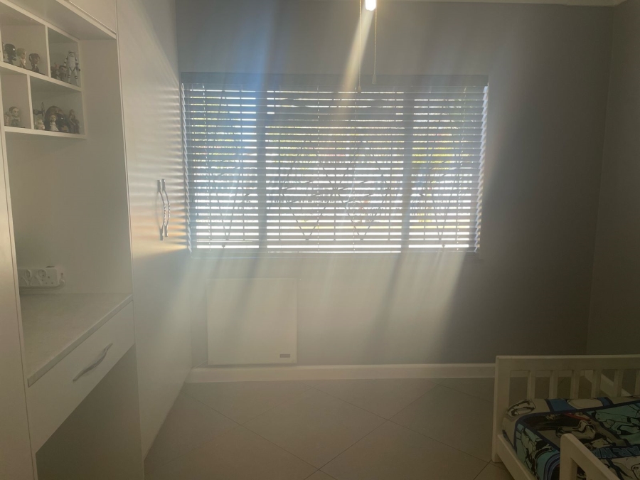 4 Bedroom Property for Sale in Witpoortjie Gauteng
