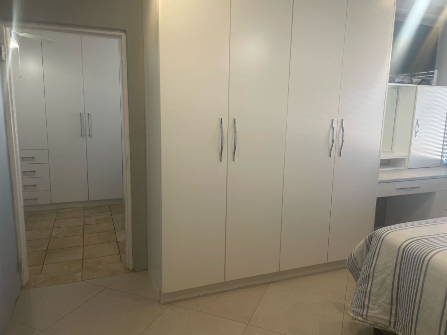 4 Bedroom Property for Sale in Witpoortjie Gauteng
