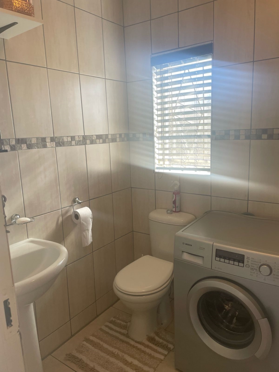 4 Bedroom Property for Sale in Witpoortjie Gauteng
