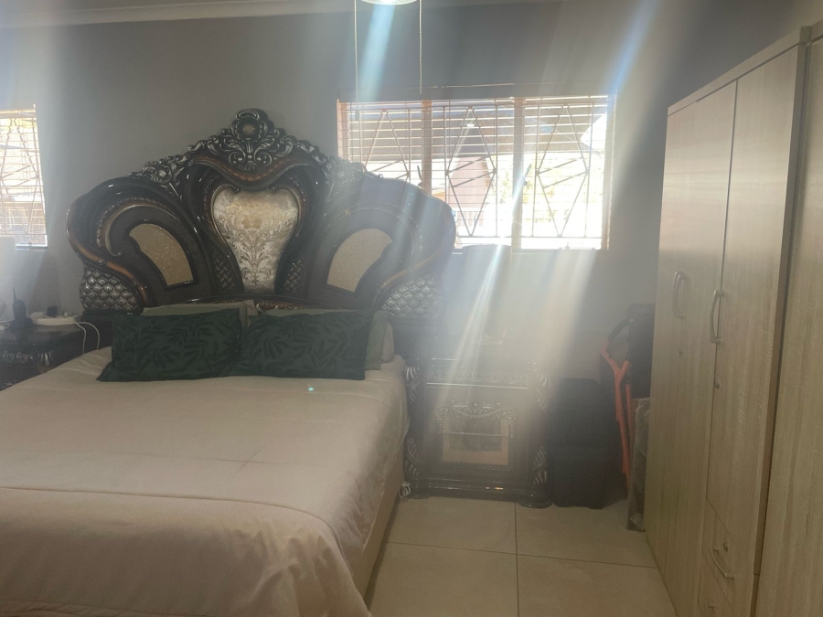 4 Bedroom Property for Sale in Witpoortjie Gauteng