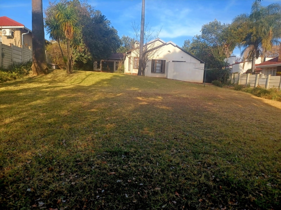 4 Bedroom Property for Sale in Linden Gauteng