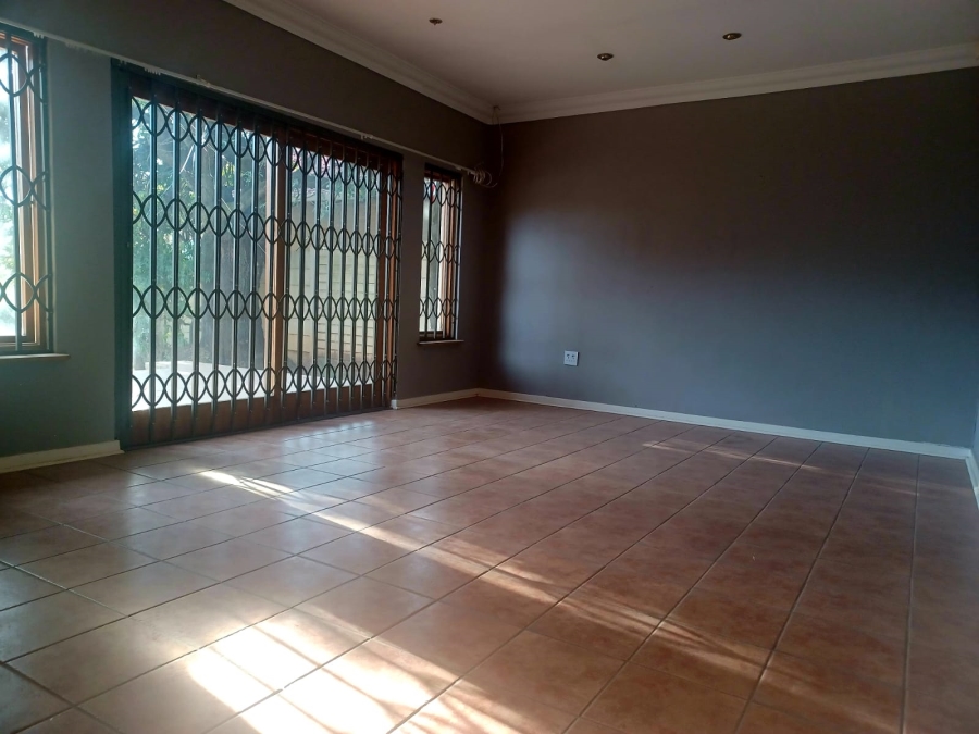 4 Bedroom Property for Sale in Linden Gauteng