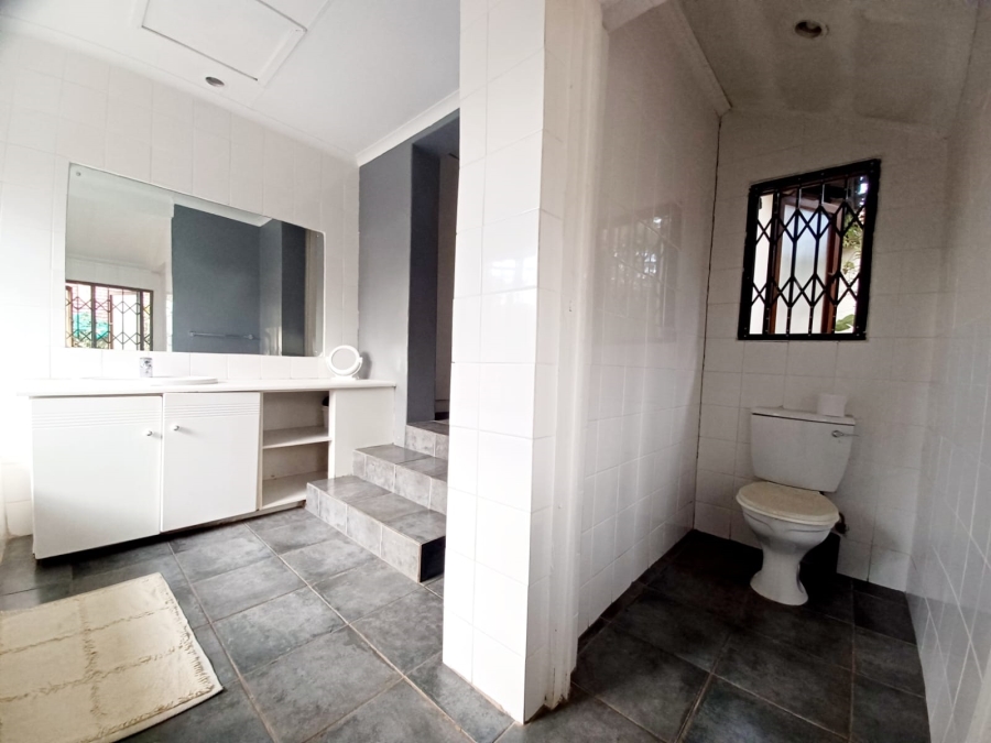 4 Bedroom Property for Sale in Linden Gauteng