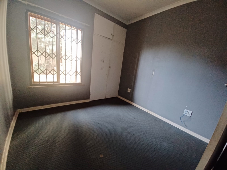 4 Bedroom Property for Sale in Linden Gauteng