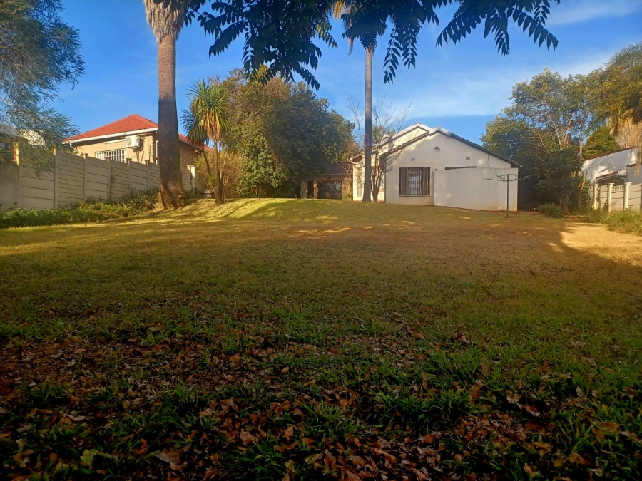 4 Bedroom Property for Sale in Linden Gauteng