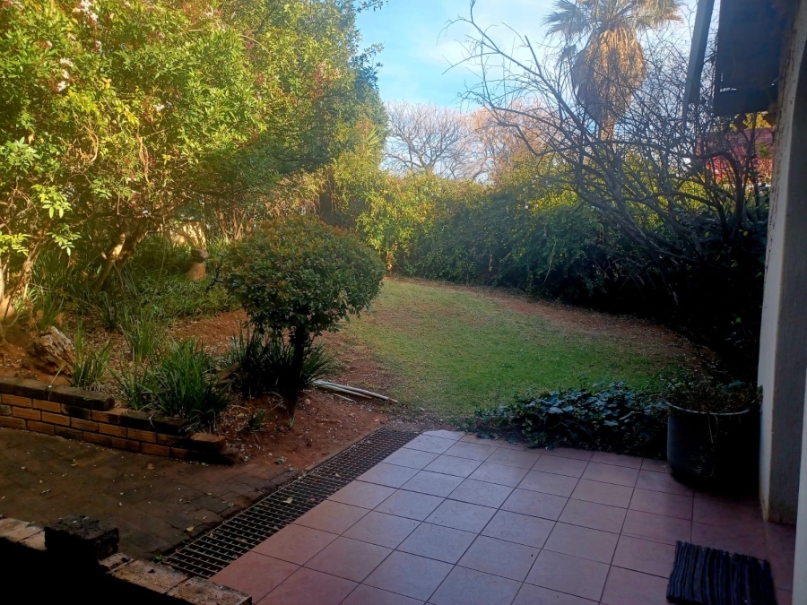 4 Bedroom Property for Sale in Linden Gauteng
