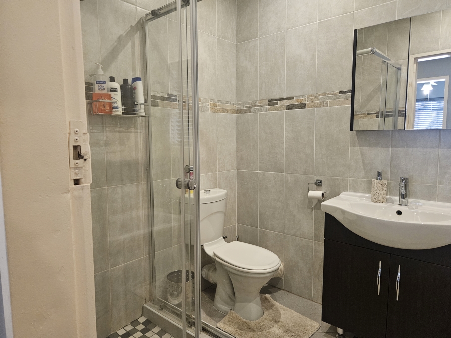 4 Bedroom Property for Sale in Witpoortjie Gauteng