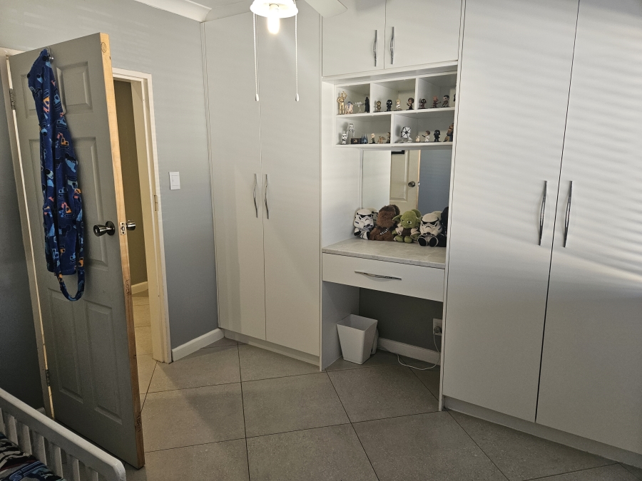 4 Bedroom Property for Sale in Witpoortjie Gauteng