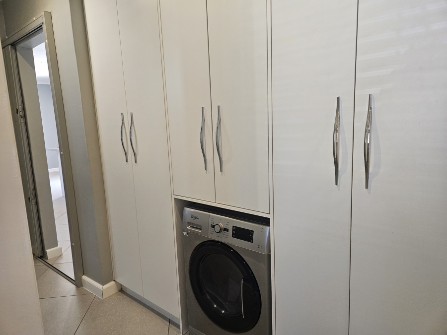 4 Bedroom Property for Sale in Witpoortjie Gauteng