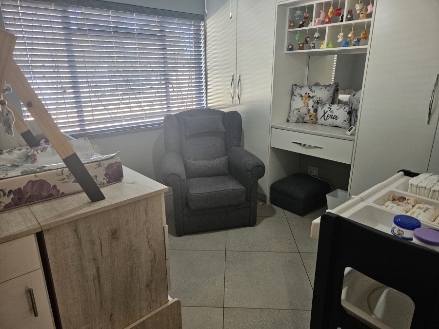 4 Bedroom Property for Sale in Witpoortjie Gauteng