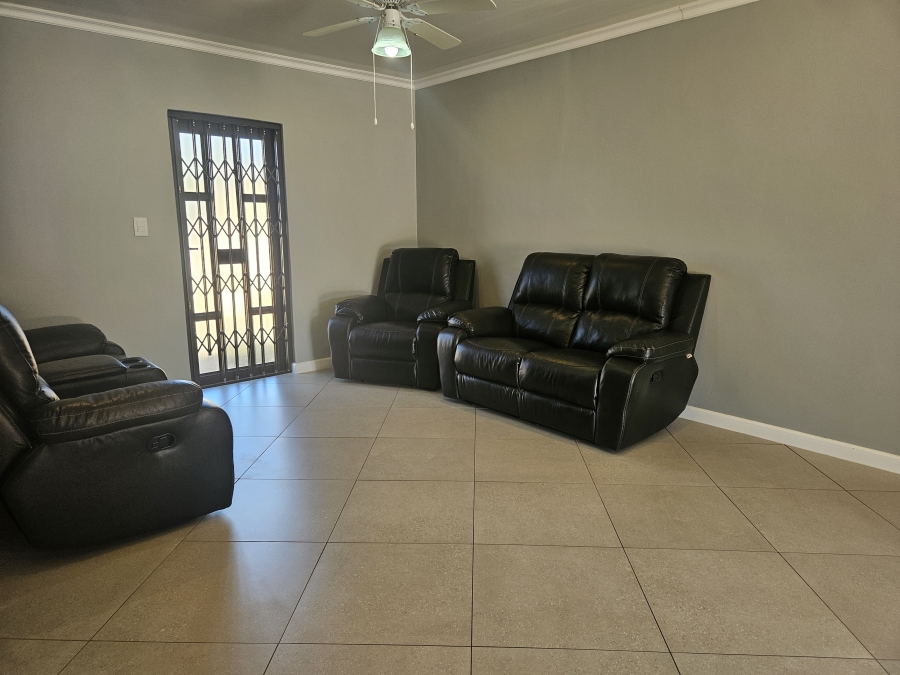 4 Bedroom Property for Sale in Witpoortjie Gauteng