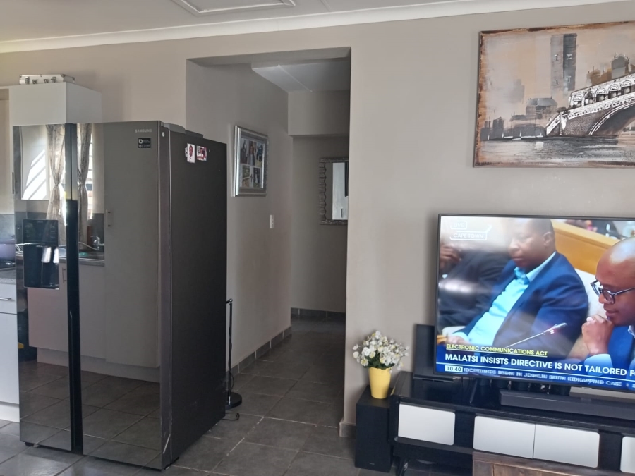 3 Bedroom Property for Sale in Noordwyk Gauteng