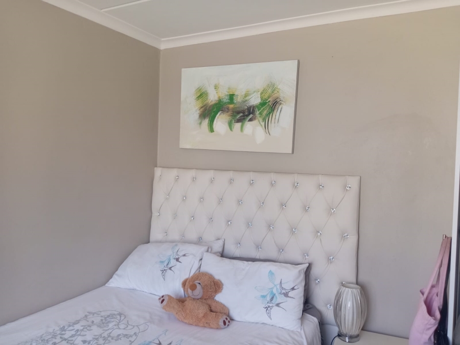 3 Bedroom Property for Sale in Noordwyk Gauteng