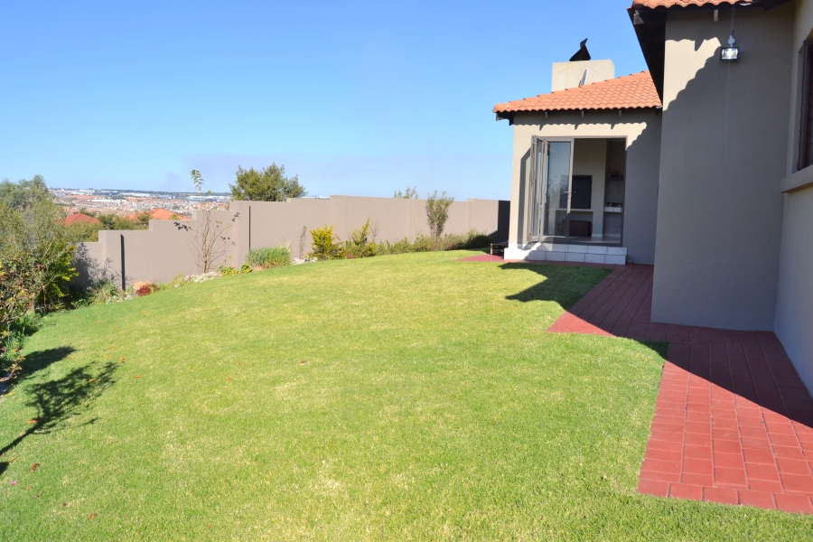 3 Bedroom Property for Sale in Thatchfield Estate Gauteng