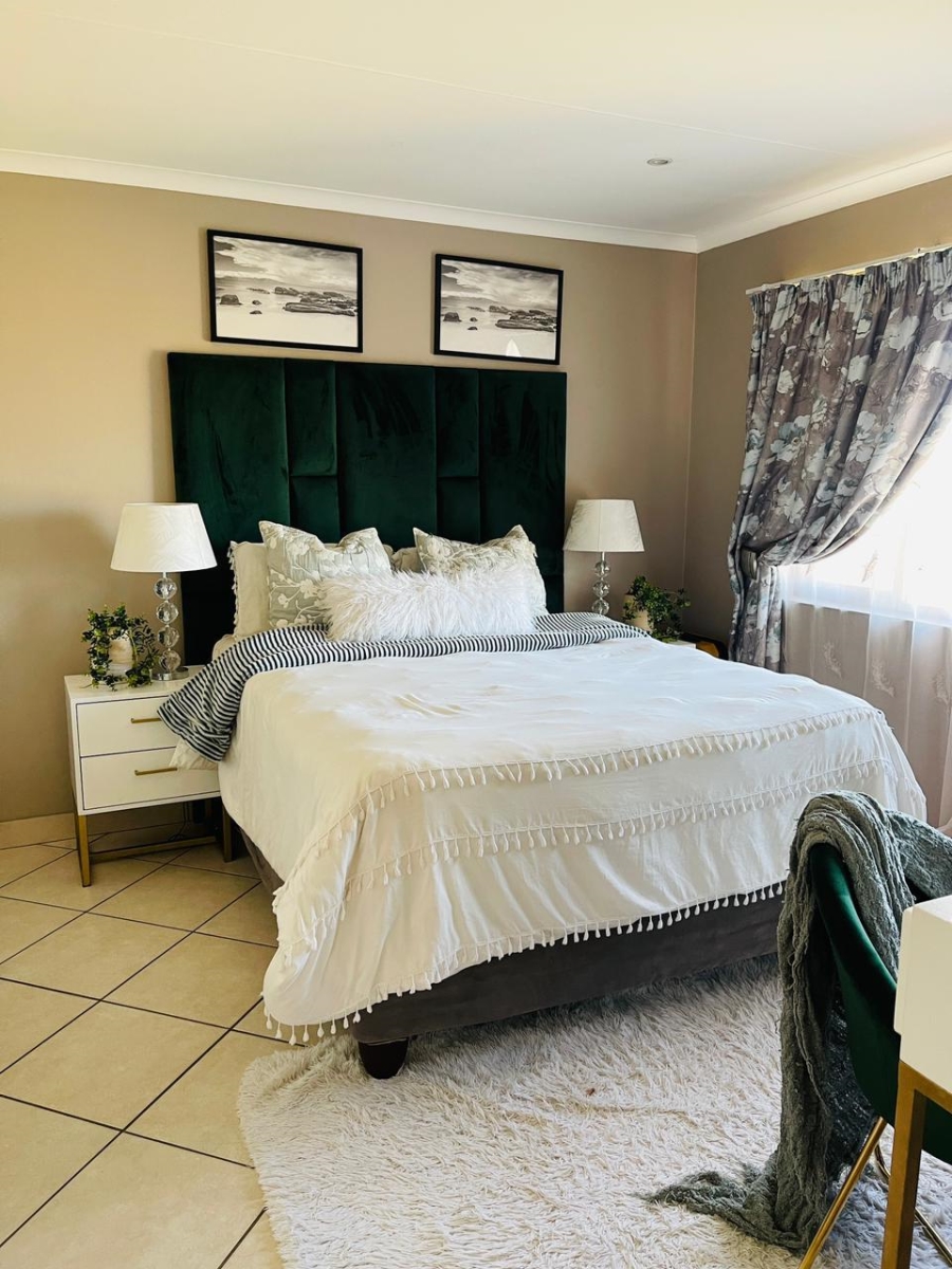 3 Bedroom Property for Sale in Thatchfield Estate Gauteng