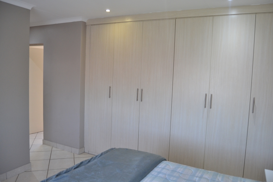 3 Bedroom Property for Sale in Thatchfield Estate Gauteng