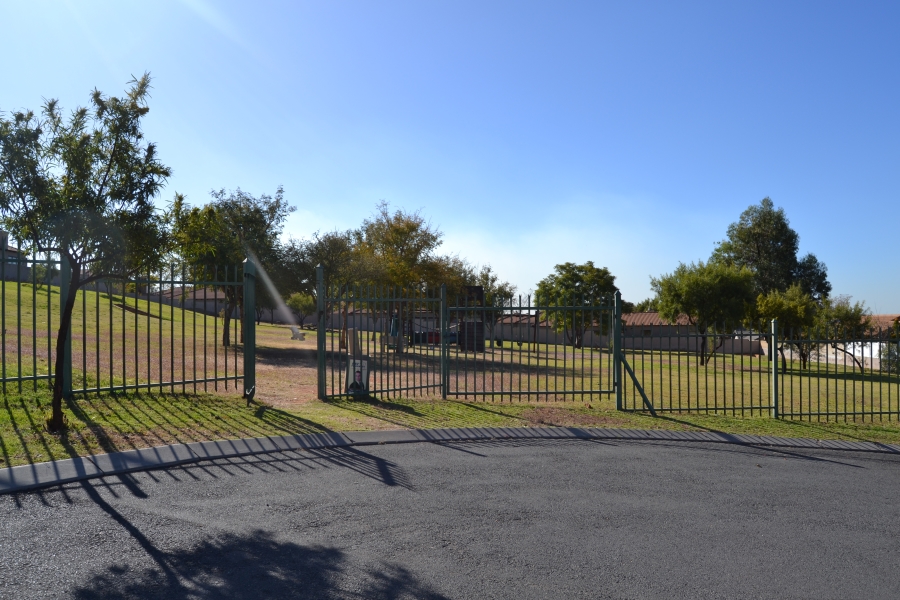 3 Bedroom Property for Sale in Thatchfield Estate Gauteng