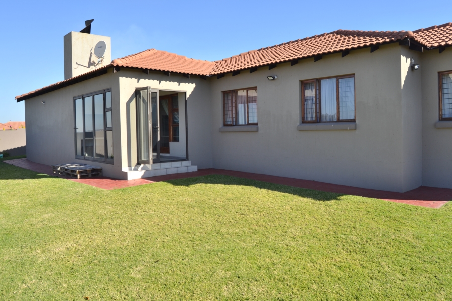 3 Bedroom Property for Sale in Thatchfield Estate Gauteng