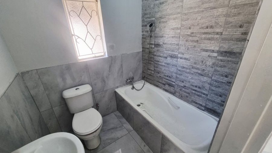 3 Bedroom Property for Sale in Mabopane Gauteng