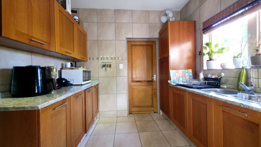 5 Bedroom Property for Sale in Moreleta Park Gauteng