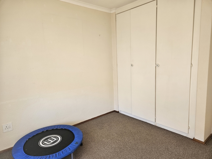 3 Bedroom Property for Sale in Roodekrans Gauteng