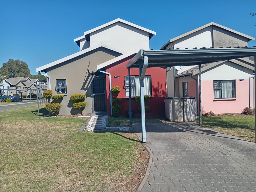 To Let 3 Bedroom Property for Rent in Noordwyk Gauteng