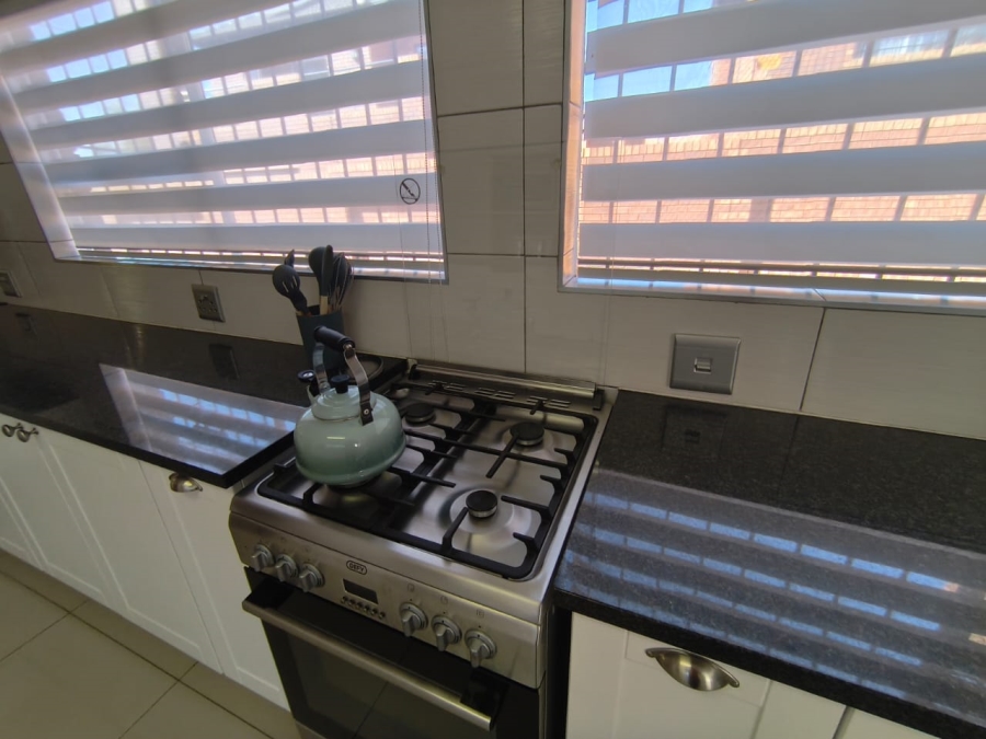 3 Bedroom Property for Sale in Brackenhurst Gauteng