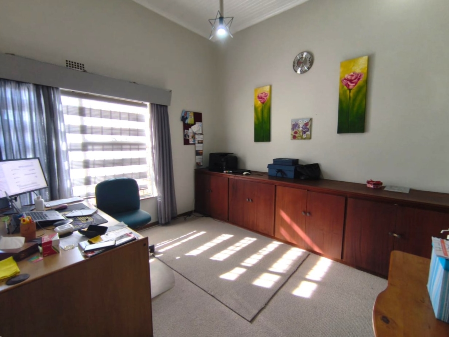 3 Bedroom Property for Sale in Brackenhurst Gauteng