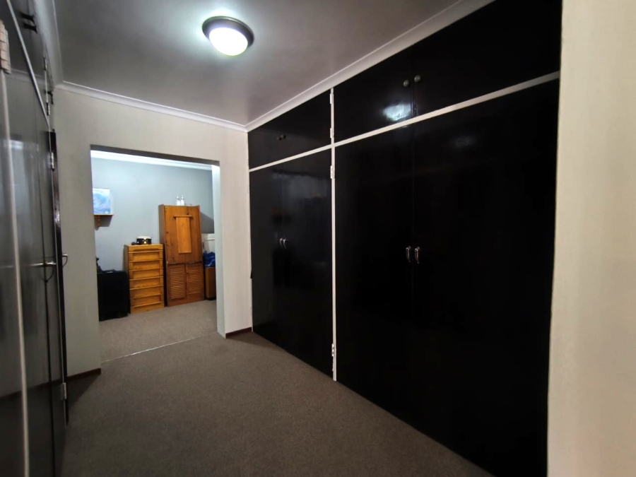 3 Bedroom Property for Sale in Brackenhurst Gauteng