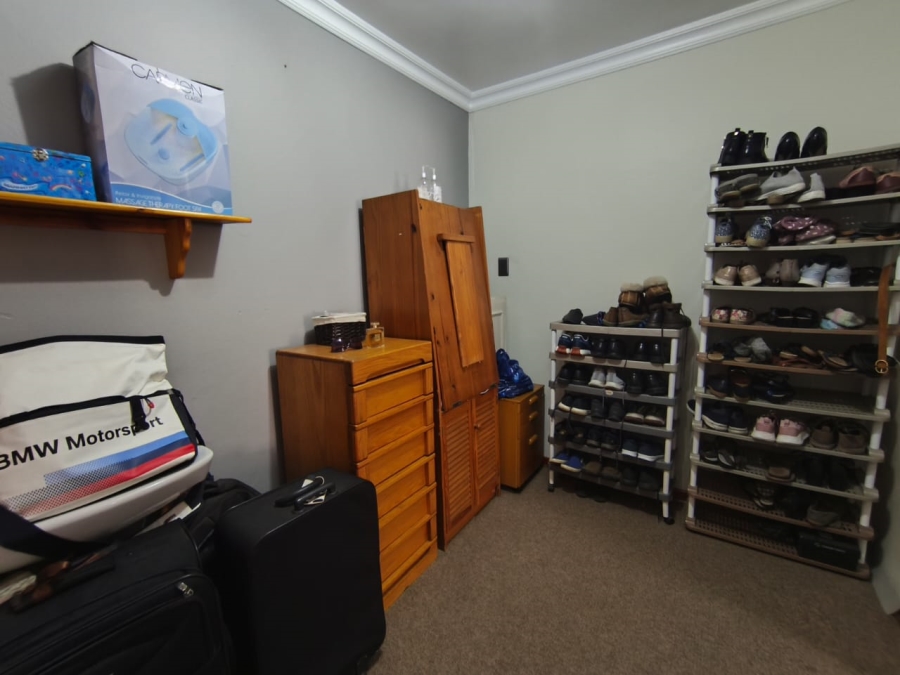 3 Bedroom Property for Sale in Brackenhurst Gauteng