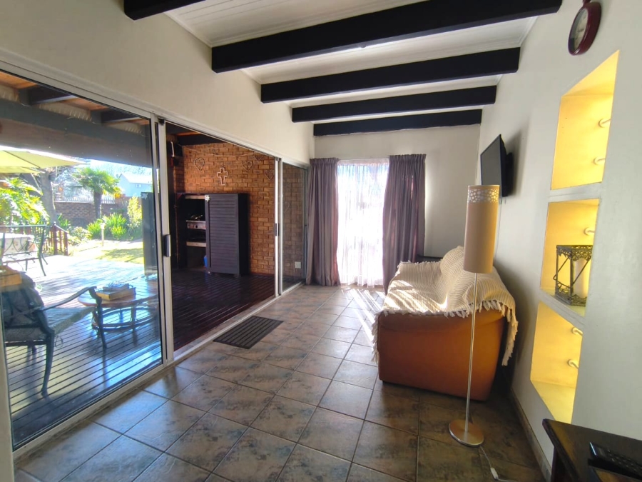 3 Bedroom Property for Sale in Brackenhurst Gauteng