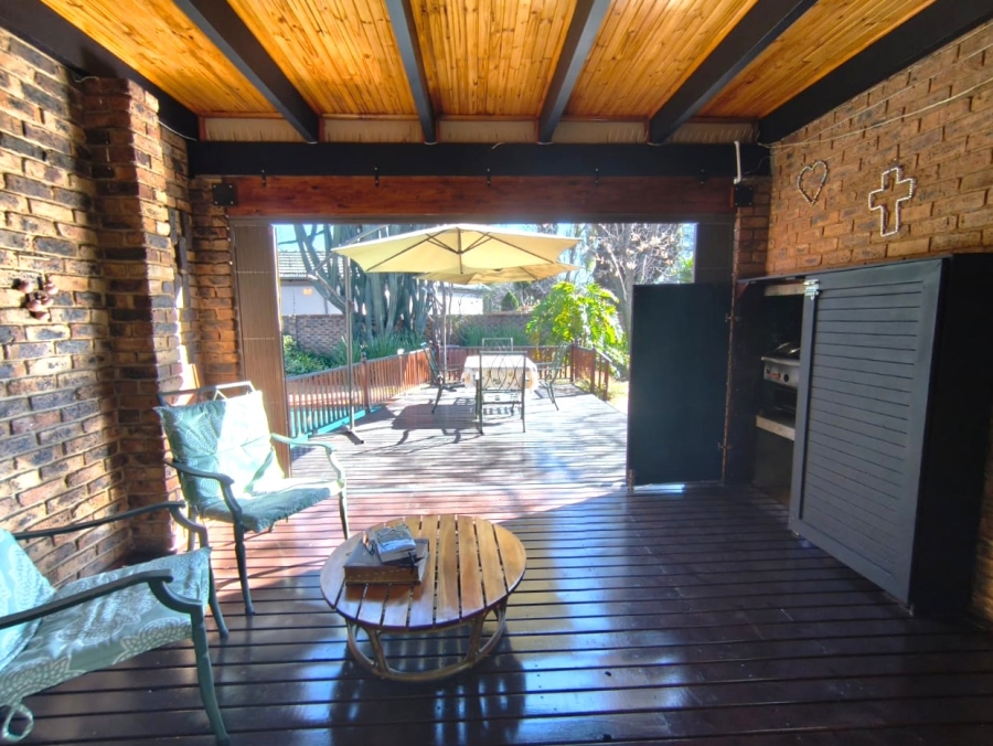 3 Bedroom Property for Sale in Brackenhurst Gauteng