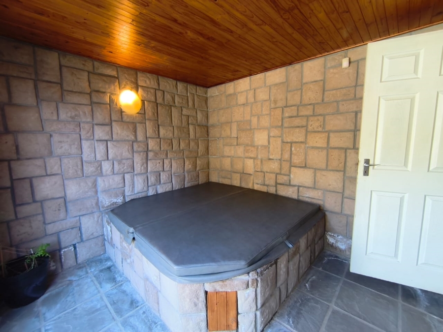 3 Bedroom Property for Sale in Brackenhurst Gauteng