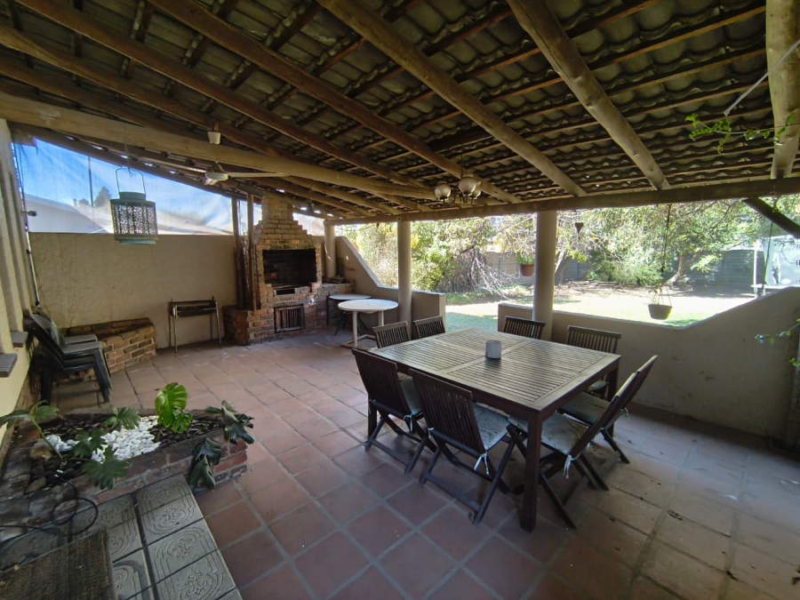 3 Bedroom Property for Sale in Brackenhurst Gauteng