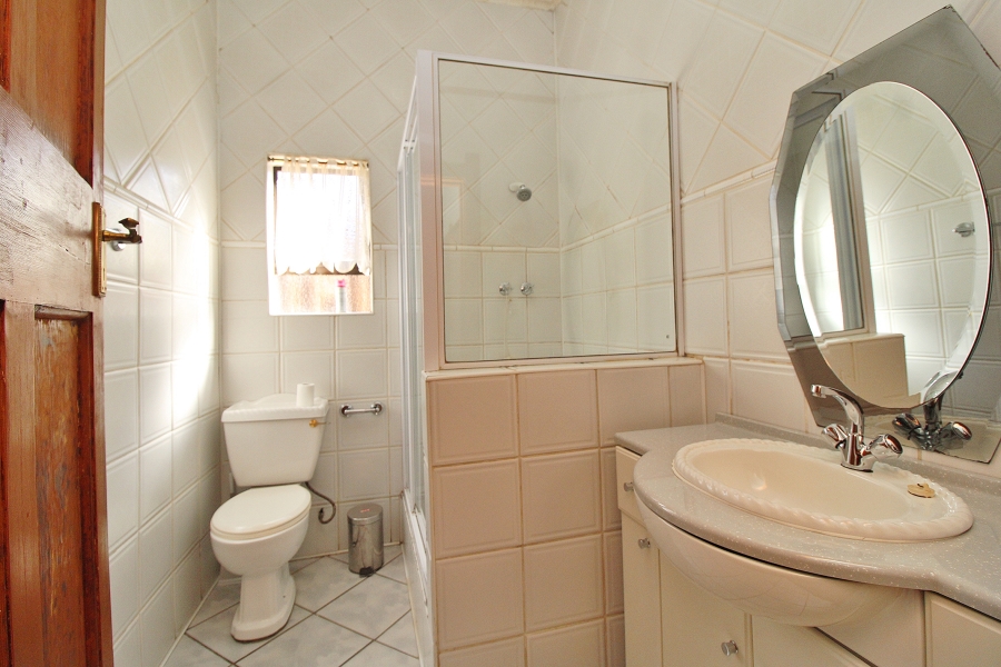 5 Bedroom Property for Sale in Primrose Gauteng