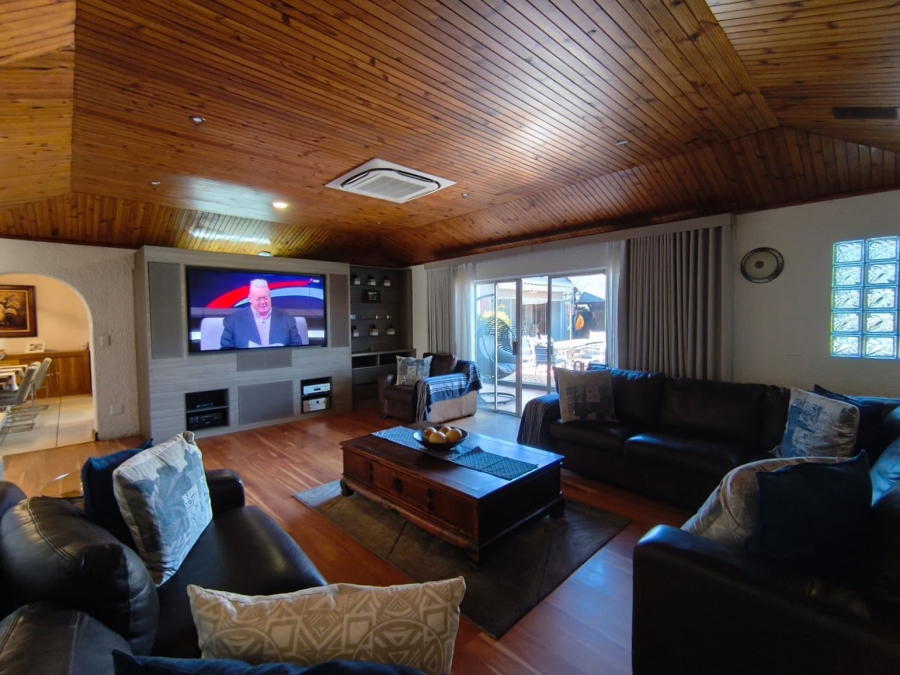 4 Bedroom Property for Sale in Brackenhurst Gauteng