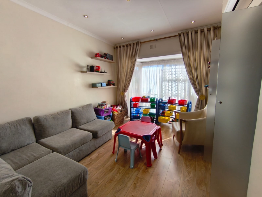 4 Bedroom Property for Sale in Brackenhurst Gauteng