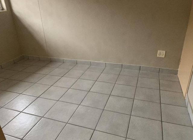 To Let 2 Bedroom Property for Rent in Florida Gauteng