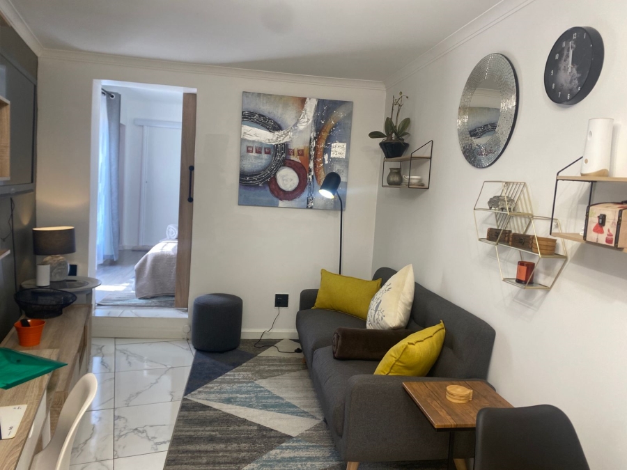 To Let 1 Bedroom Property for Rent in Beverley Gauteng